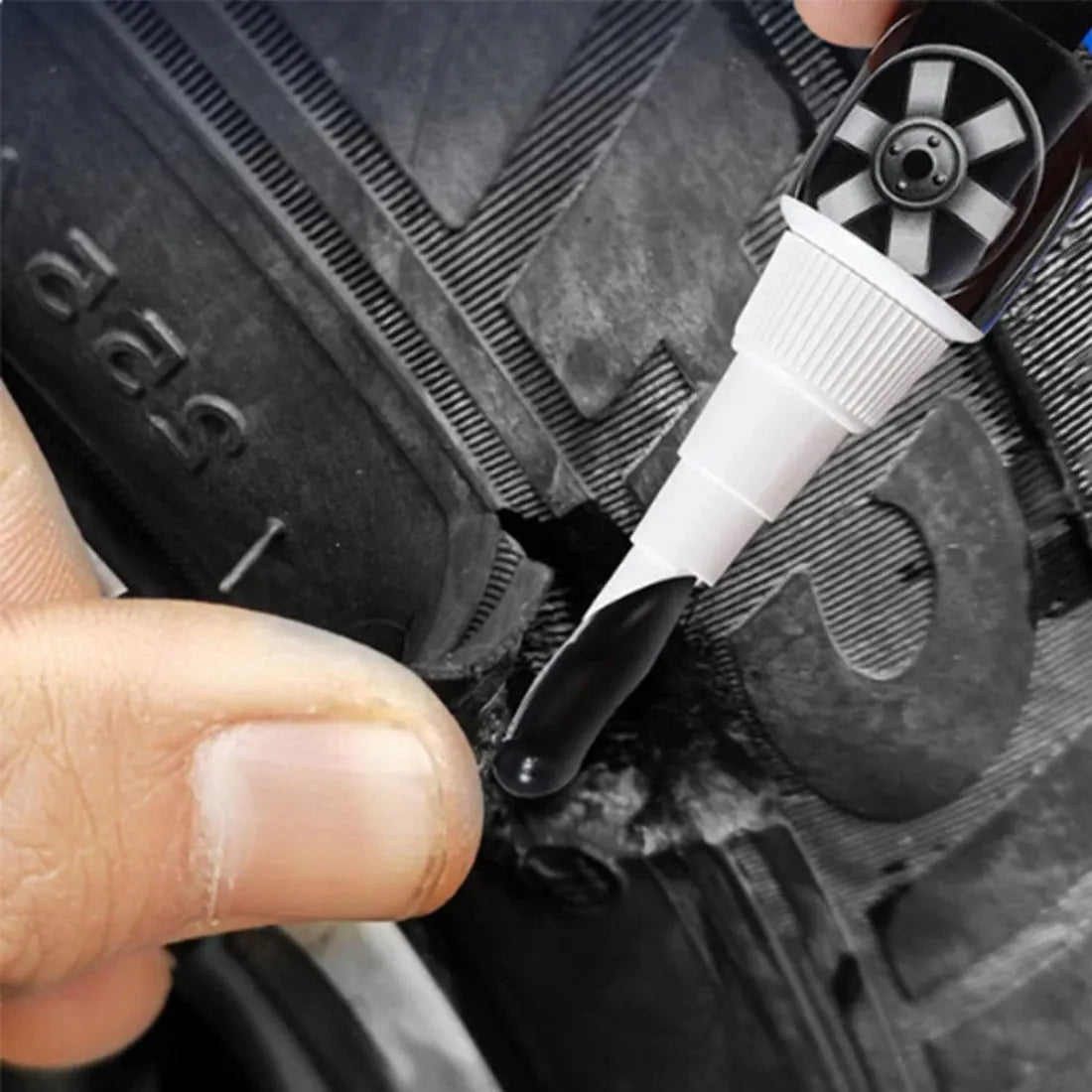 Waterproof Flexible Tyre Repair Adhesive – Instant Puncture Sealant for Cars, Bikes & Tubeless Tyres